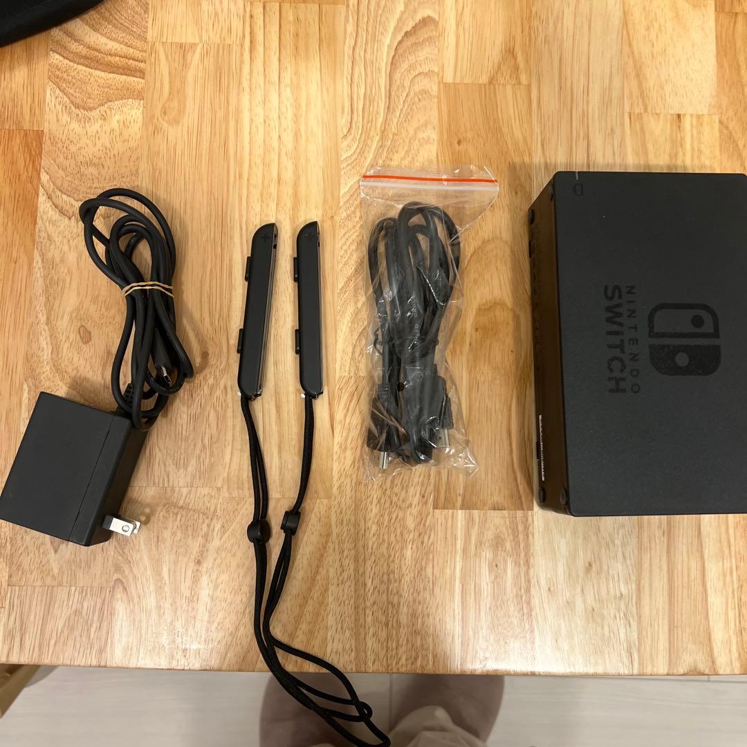 Switch 本体(付属品全品・SDカード64GB・ケース付き)