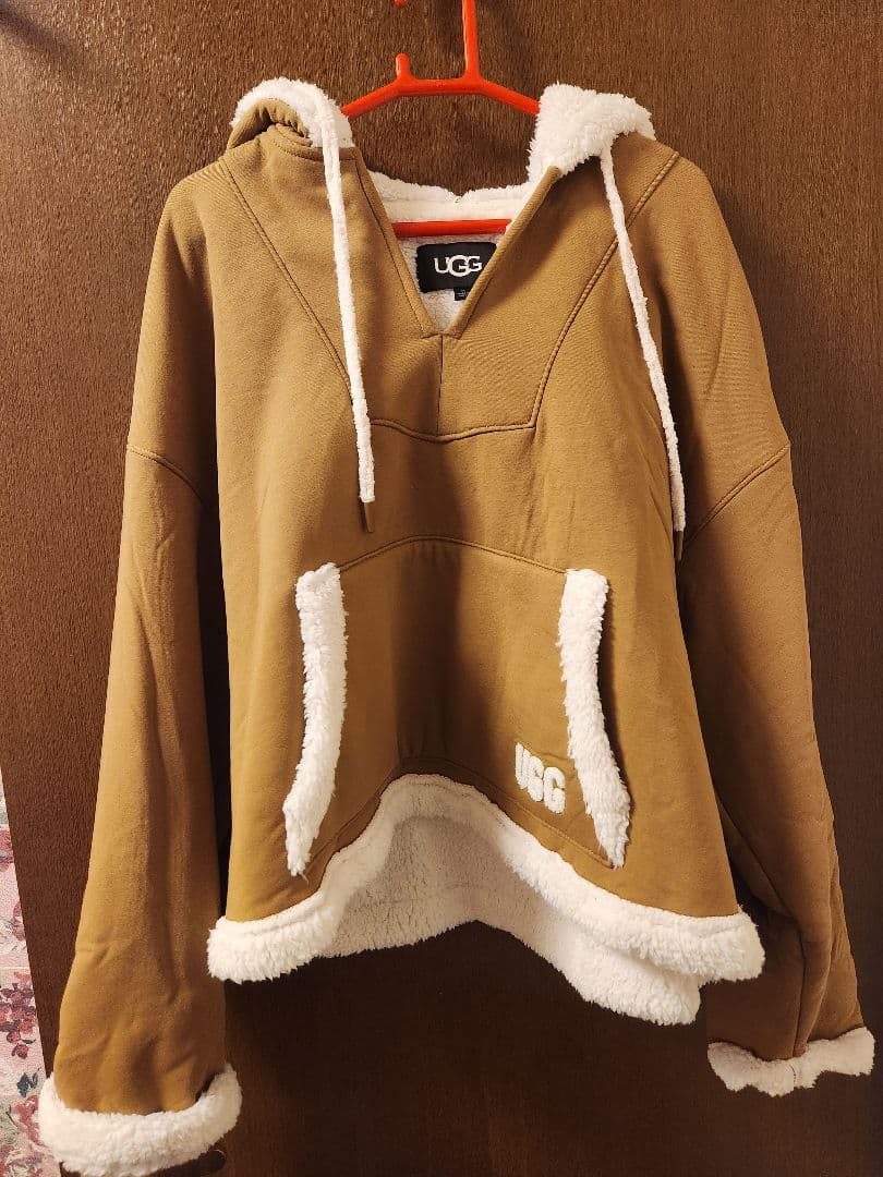 UGG ブラウン フリースパーカー M
