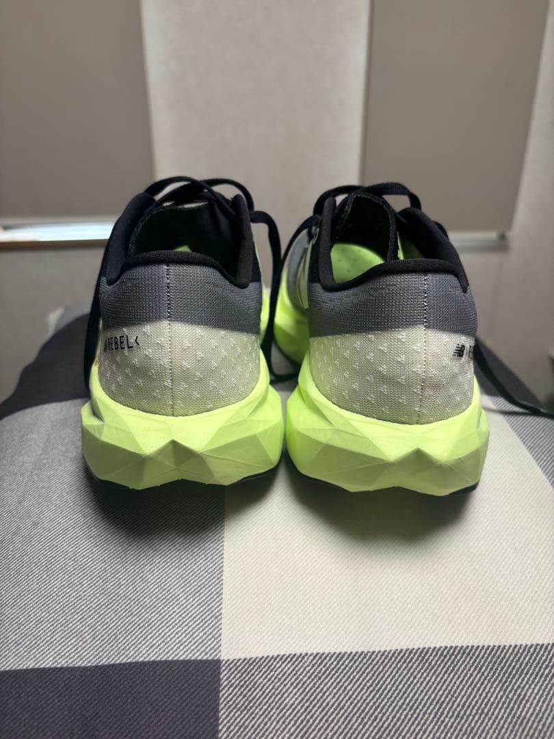 ニューバランスfuelcell Rebel V4 26.5