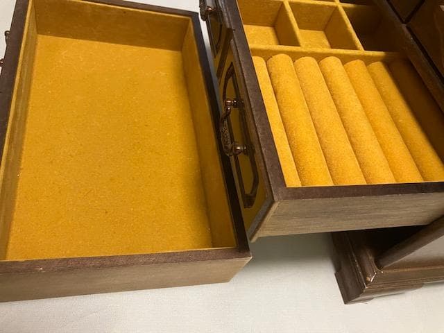 【値下げ】ジュエリーボックス　アクセサリーボックス　木製宝石箱