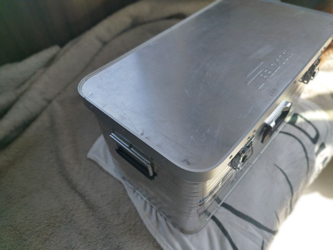 FIELD DOOR アルミコンテナボックス M 54L