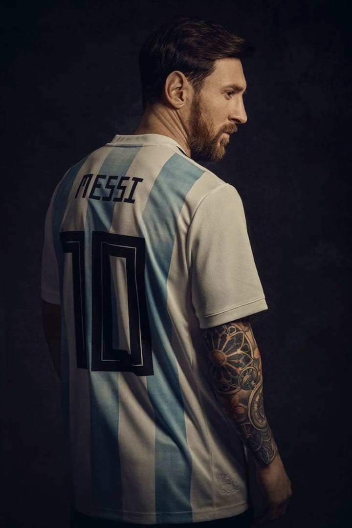【レア】アルゼンチン代表リオネル・メッシ「GOAT 」Tシャツ (adidas)