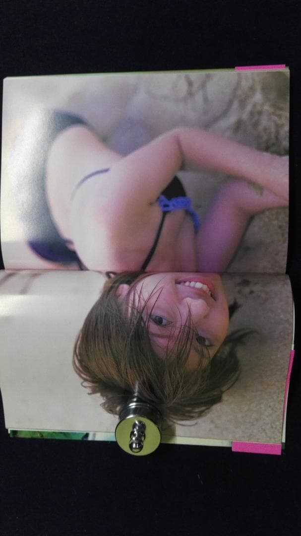 ★直筆サイン入り★Akinaファースト写真集 Folder 5