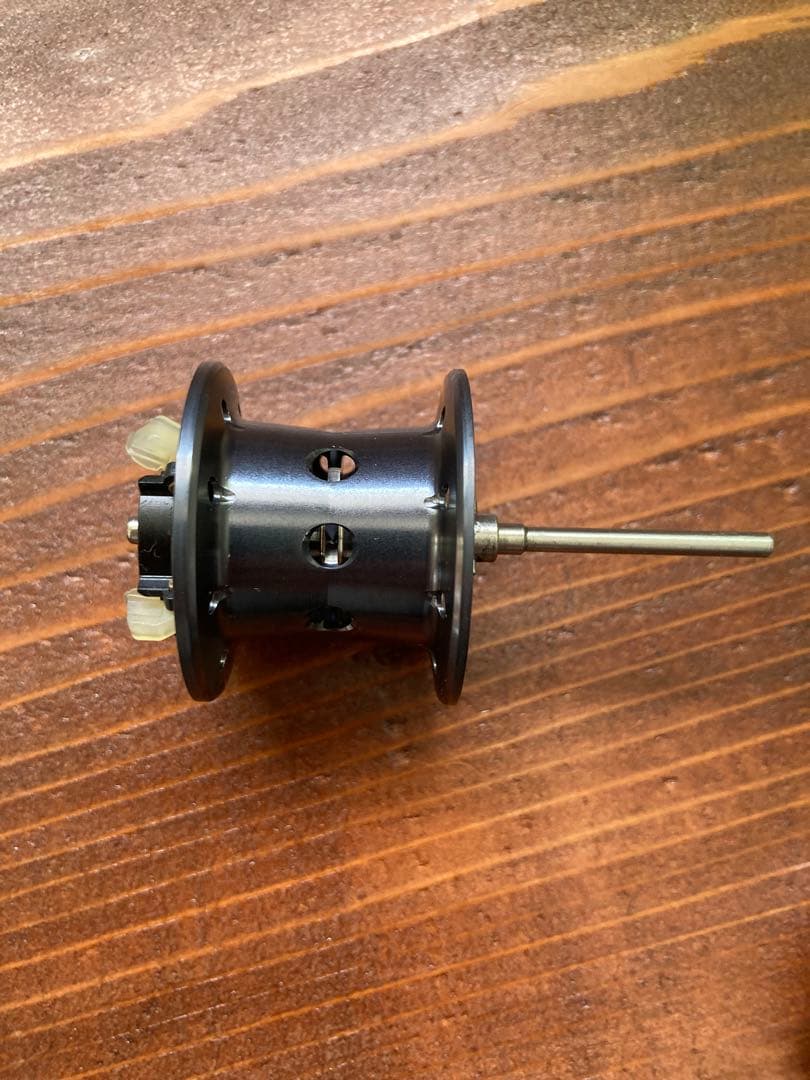 SHIMANO nium MGL HG LEFT ベイトリール
