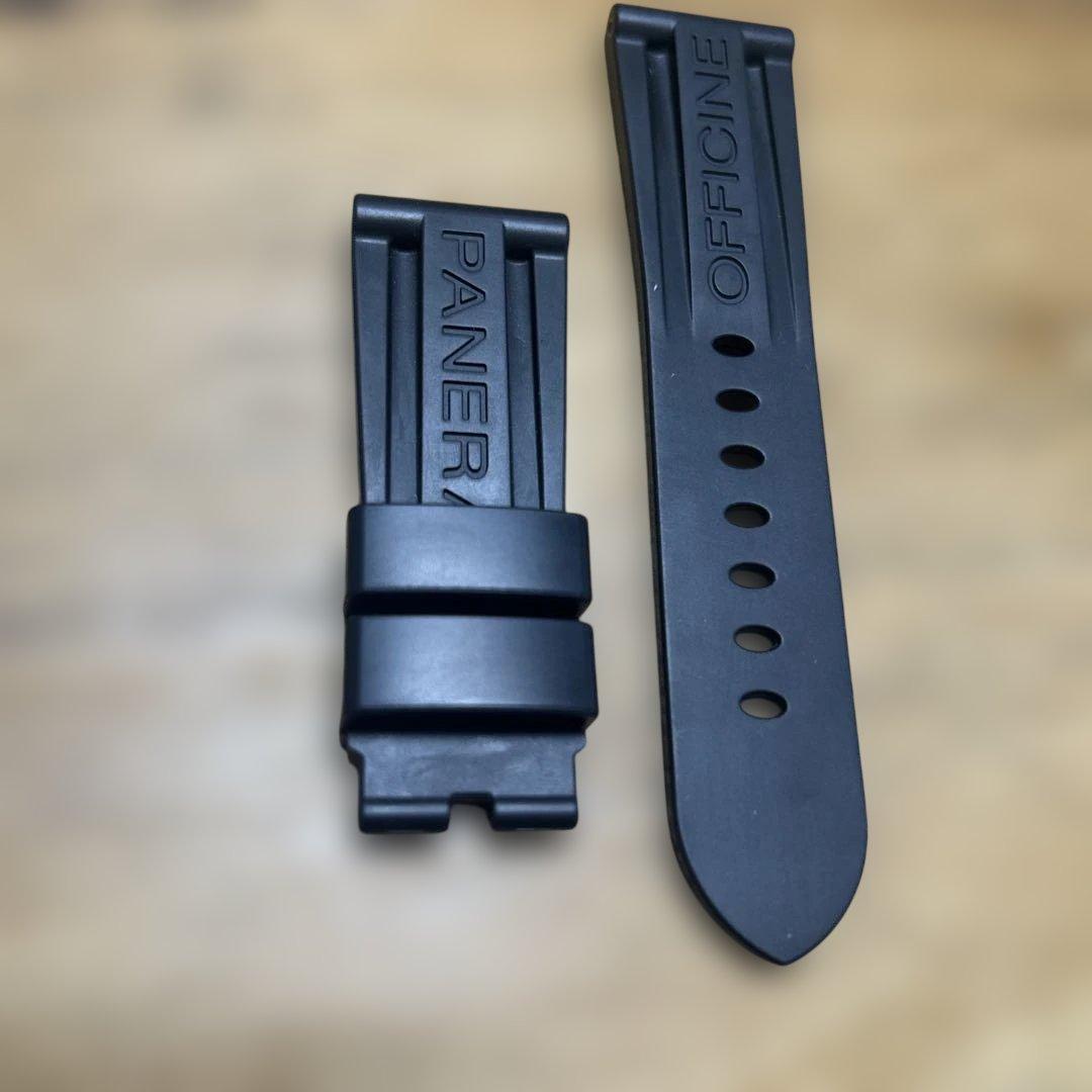 OFFICINE PANERAI ブラックラバーベルト