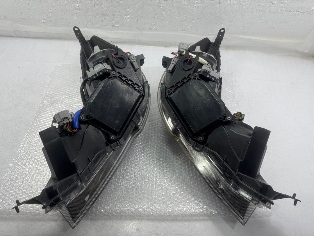 スバル レガシィBR9 BM9 純正HID ヘッドライト 左右セット黄ばみ無