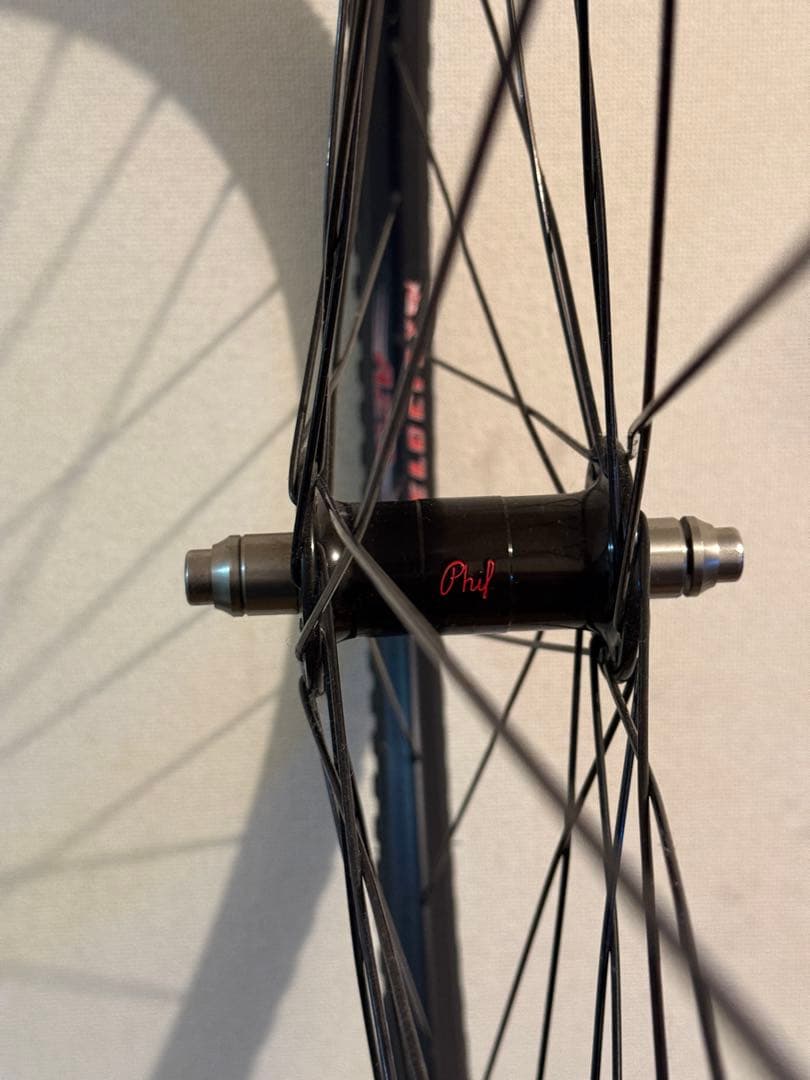 ピストホイール VELOCITY A23×PHILWOOD 32H 今週限定！