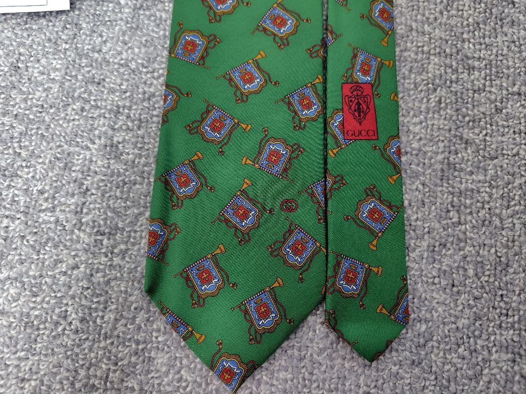 新品 GUCCI グッチ 緑 ネクタイ 100%シルク 箱付き