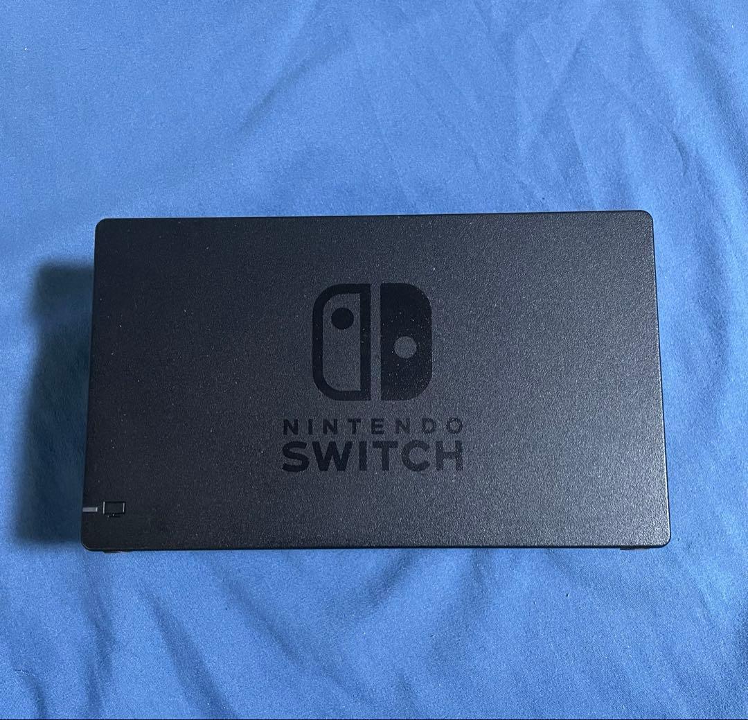 【極美品】NintendoSwitch本体+ピカチュウセット