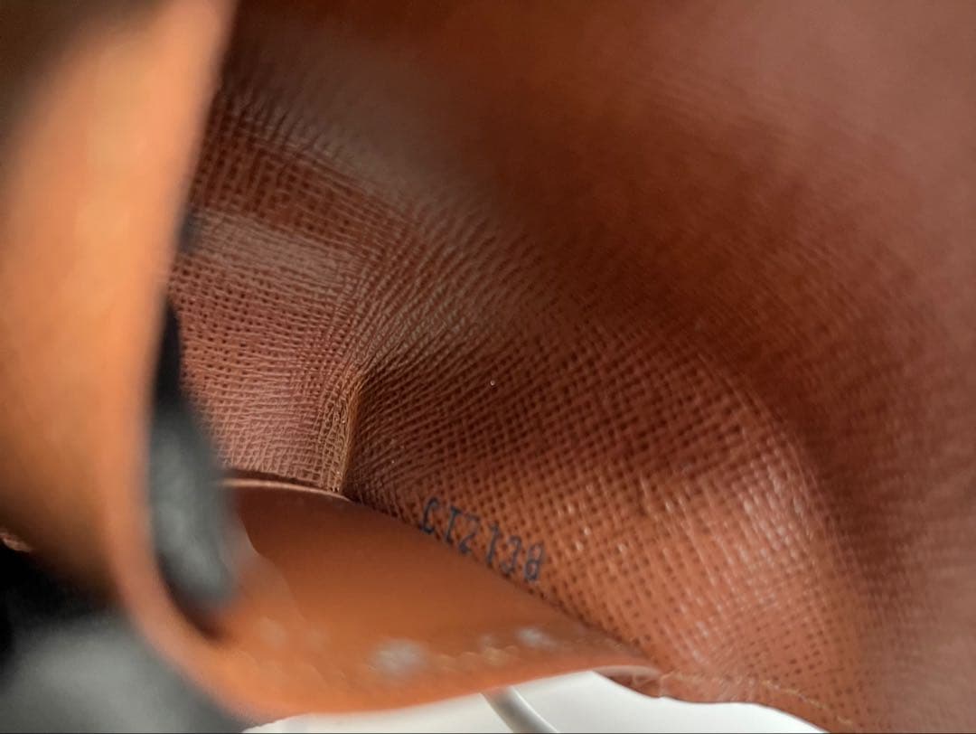 LOUISV UITTON ヴィトン ミュルティクレ 4連 キーケース　美品✨