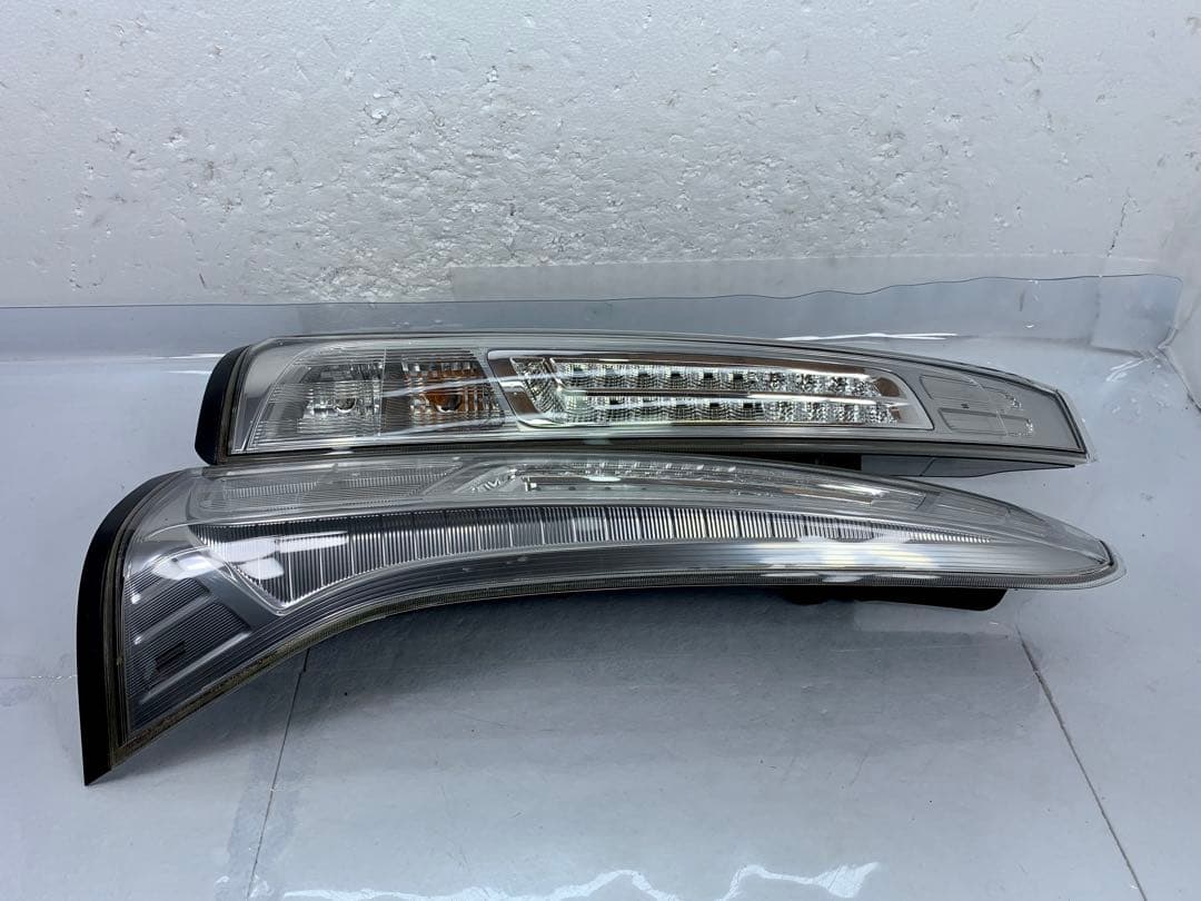 日産 純正 セレナ 中期型 C26 HFC26 FC26 LED テールランプ
