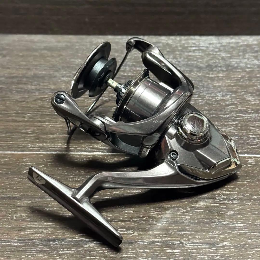 シマノ 21セフィアXR C3000S 本体のみ