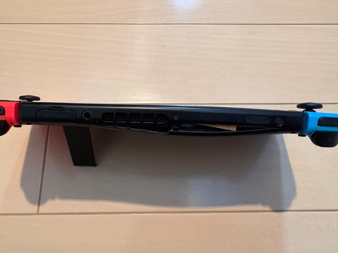 NintendoSwitch本体(難あり) + 付属品 + ワイヤレスホリパッド
