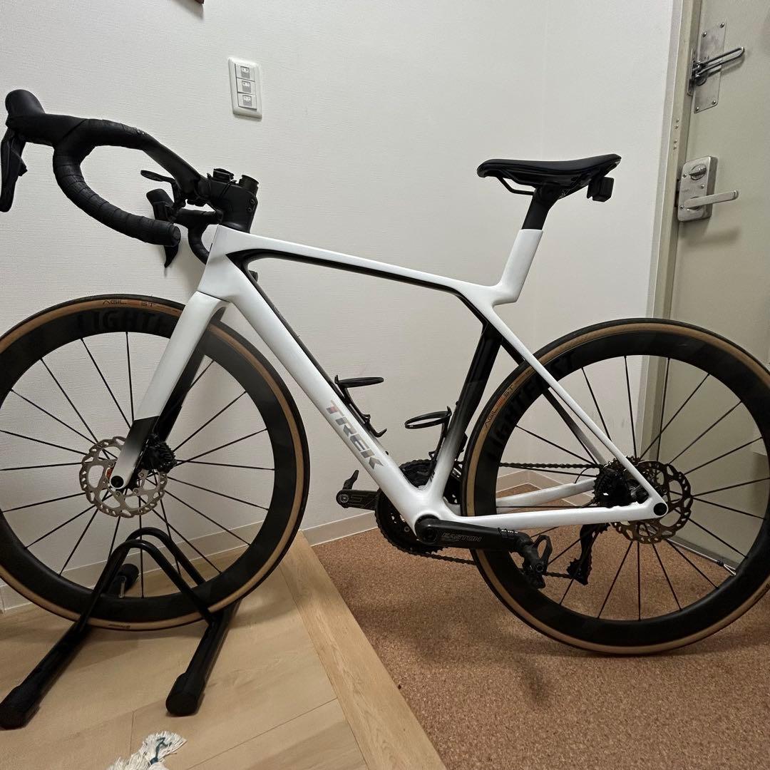 TREK Madone SL 6 gen 8 Mサイズ 電動105Di2 12s