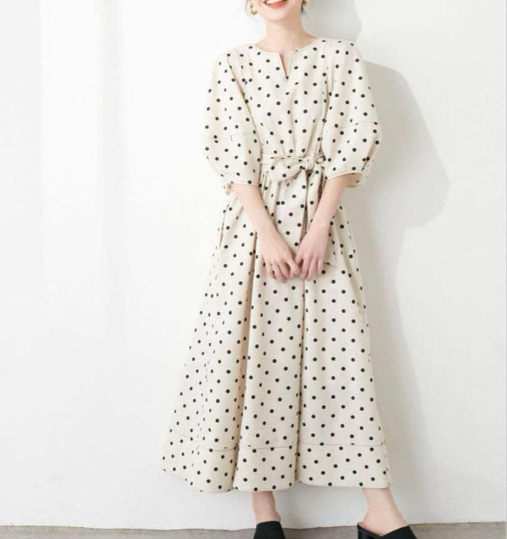 【完売品】美品　ナチュラルクチュール ランタンスリーブワンピース ドット　M