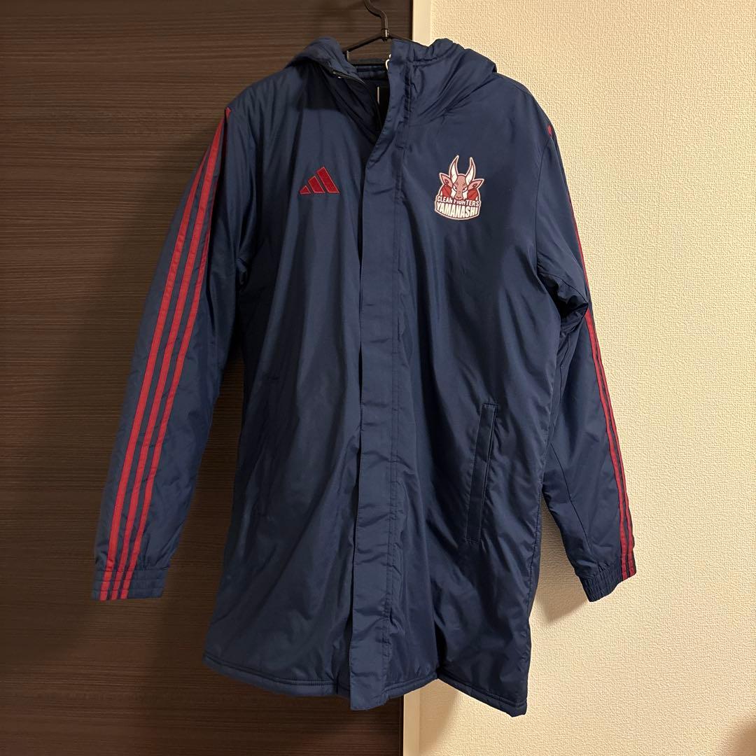 新品adidas CLEAN FIGHTERS YAMANASHI ベンチコート