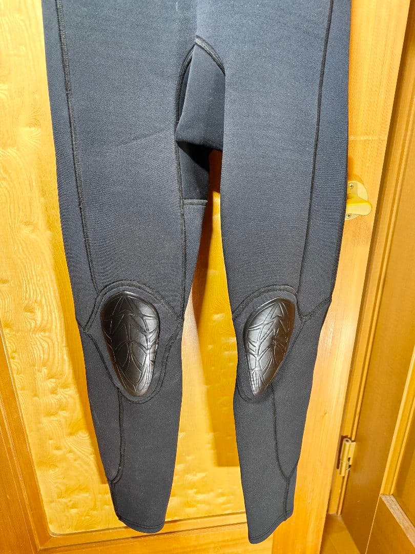 【良品】QUIKSILVER　正規品　高級ウェットスーツ　ストレッチフルスーツ