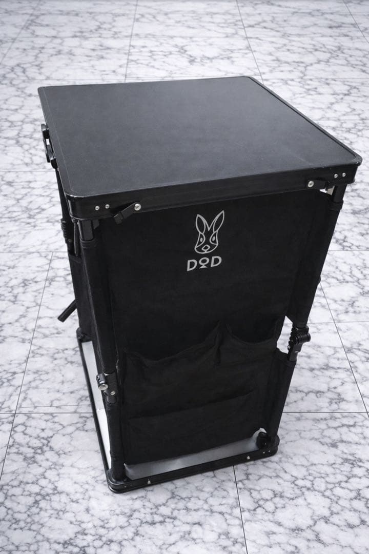 【DOD】ワンタッチキッチンテーブル（ブラック）施 盤品・キャンプ収納