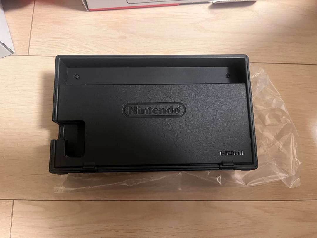 【動作確認・初期化済】任天堂Switch 本体　ネオン