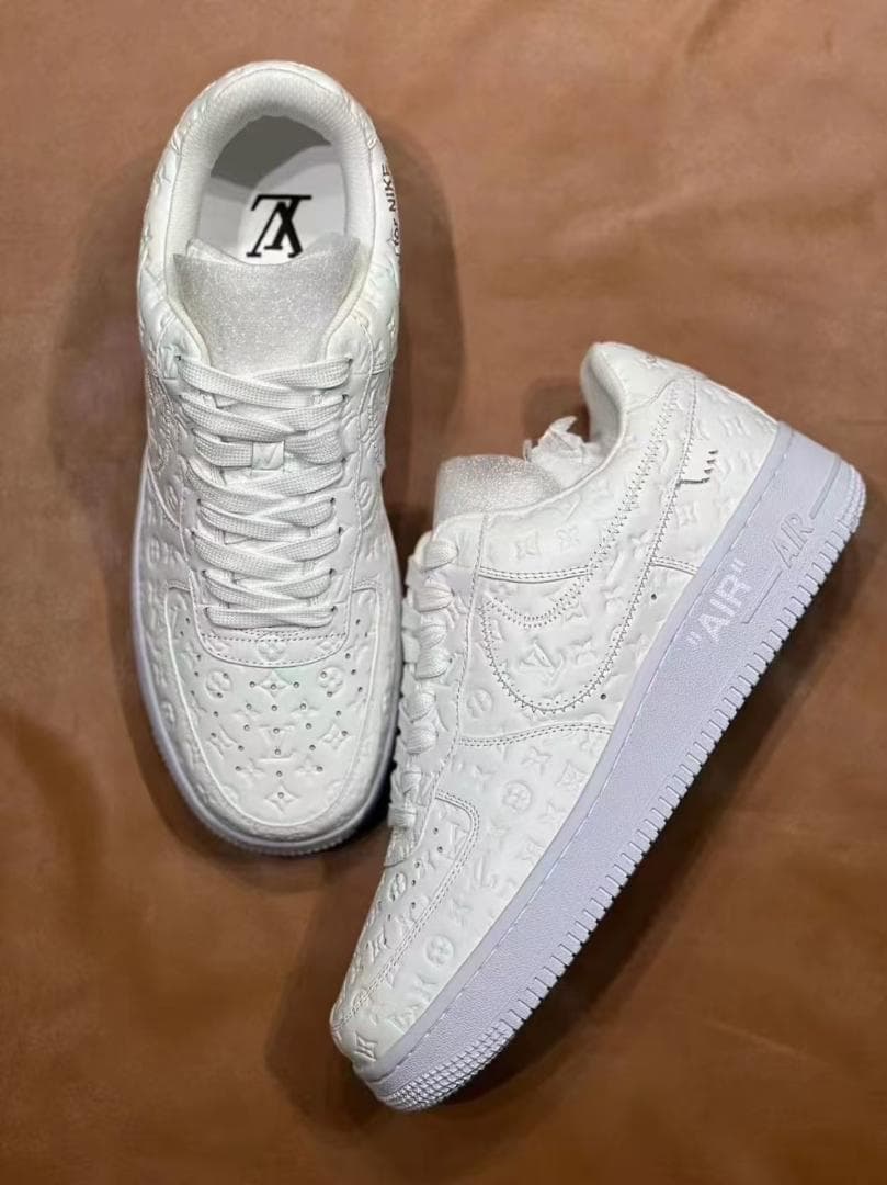 LOUIS VUITTON × NIKE AIR FORCE 1 27cm