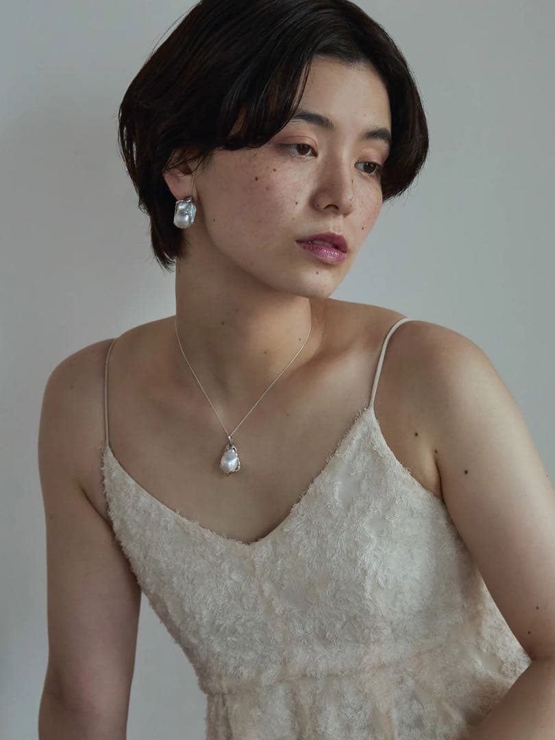 キングジェイムソン 様Cropped Pearl Pierce Gakh