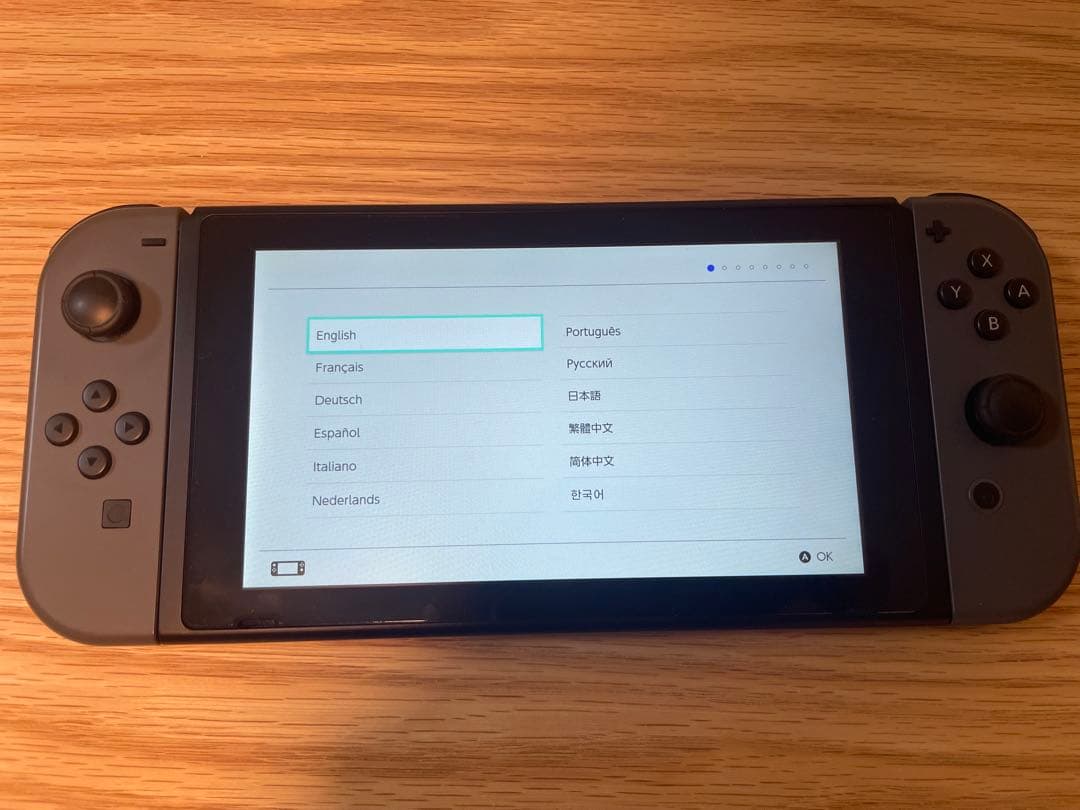 Nintendo Switch本体 ケース・SDカード付き