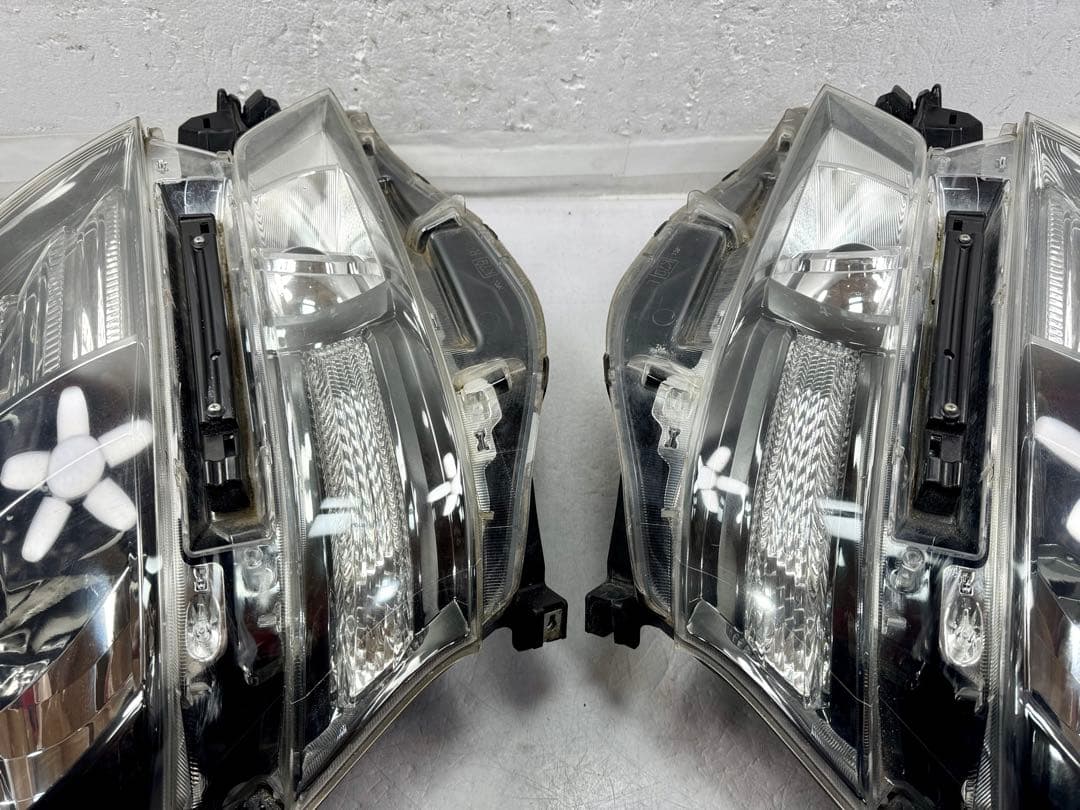 20系ヴェルファイア GGH20W純正 HID ヘッドライト 左右セット