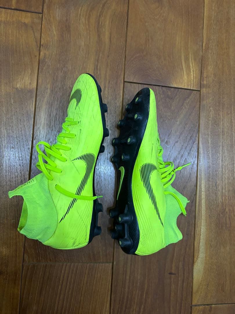 Nike マーキュリアル　フライニット　 スパイク