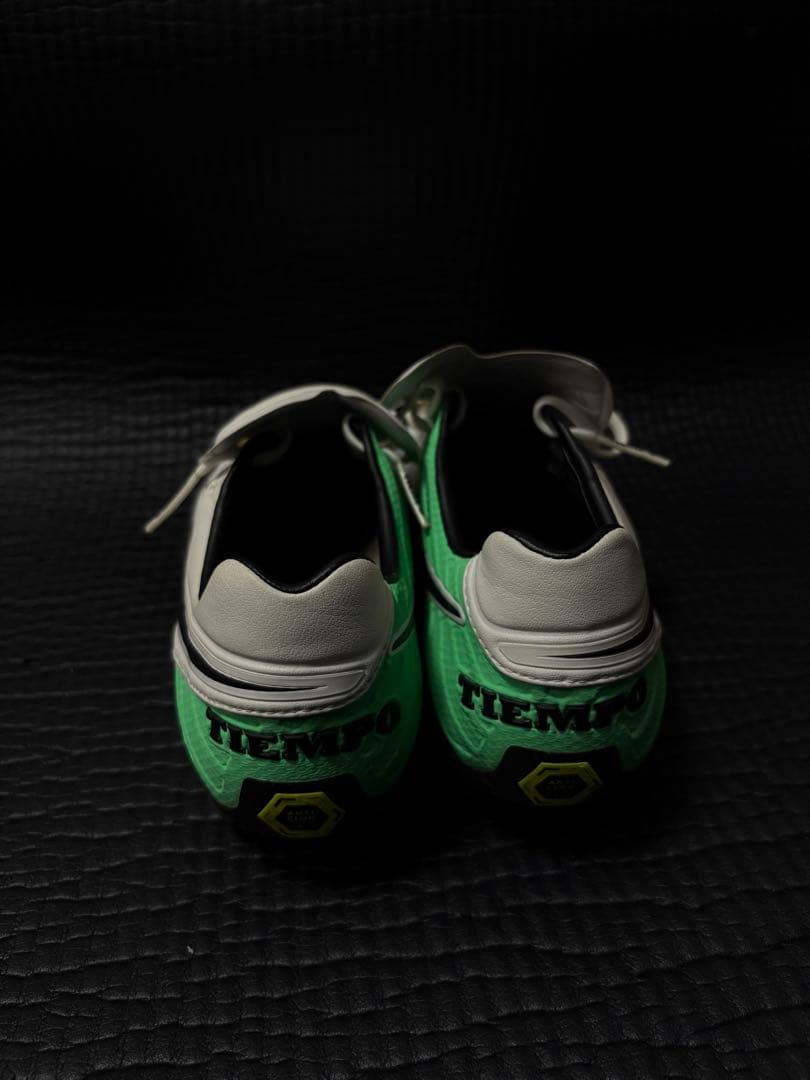 Nike Tiempo サッカーシューズ ホワイト/グリーン