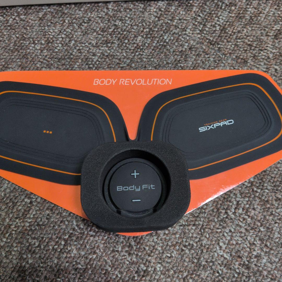 SIXPAD ボディフィット2♪２台セット　純正未開封パッド付き
