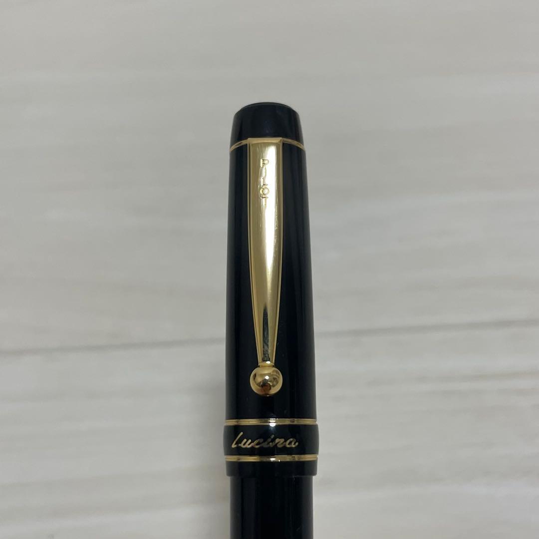 未使用｜デッドストック パイロット 万年筆 ルシーナ 黒×金 F字 箱・付属品