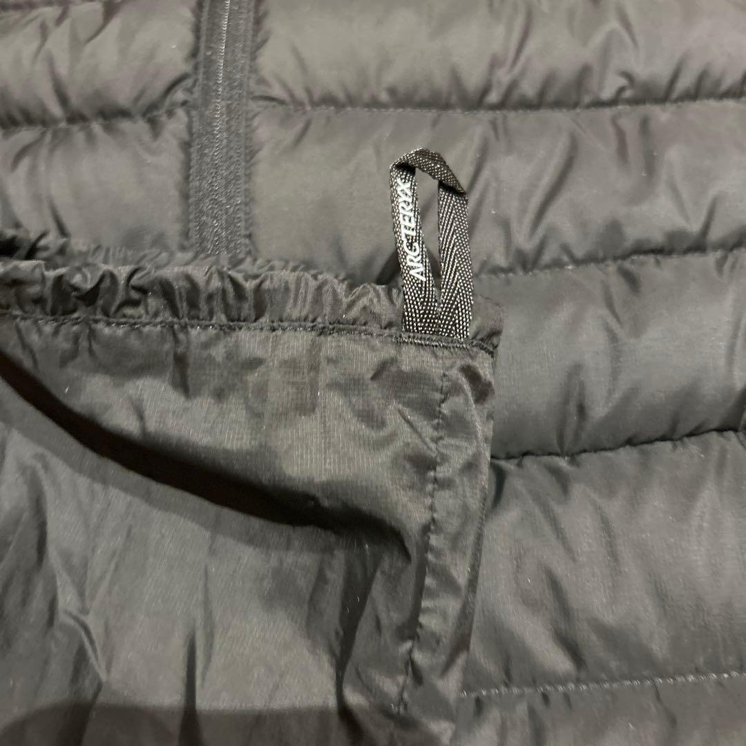 ARC'TERYX セリウムベスト　ブラック ダウンベスト 収納袋付き