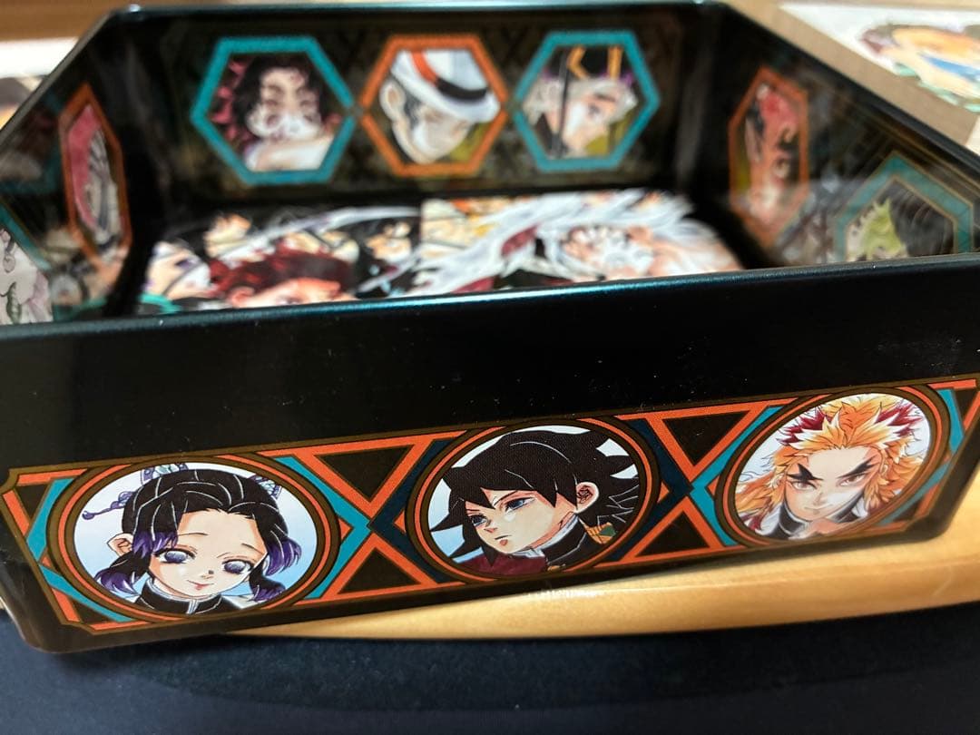 鬼滅の刃 特製缶入り 日めくりカレンダー 2021年　ジャンプ