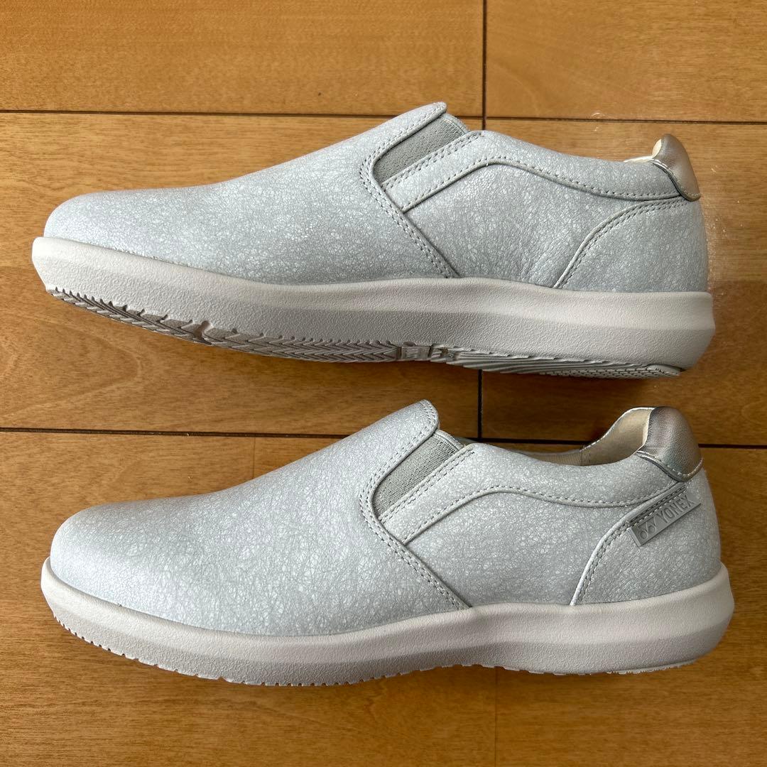 【新品】YONEX ヨネックス パワークッションスリッポン 24.5 シルバー