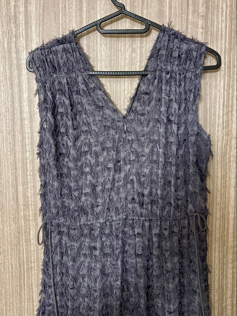 【美品】FRAY I.D フリンジジャガードカシュクールワンピース GRY