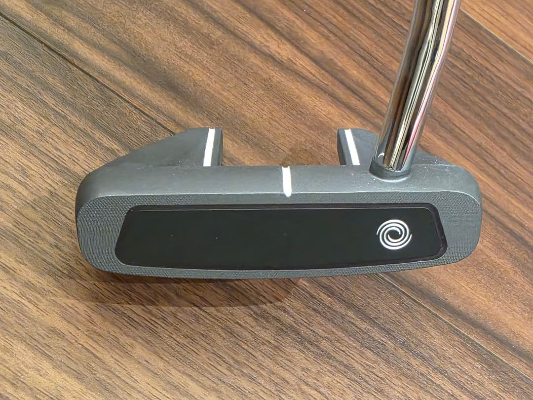 Odyssey DFX V-Line Fang パター　34インチ