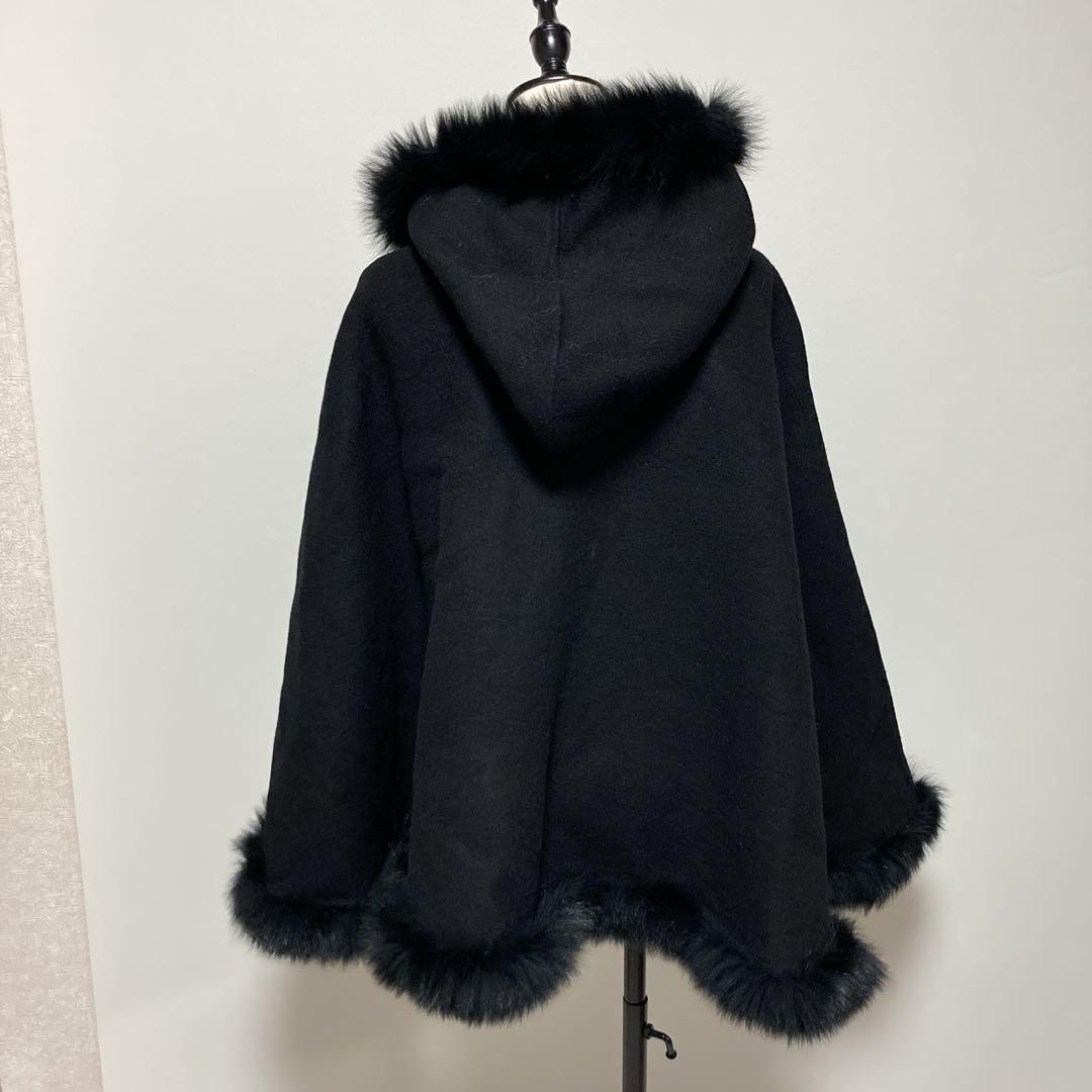 【希少極美品】ストロベリーフィールズ　ポンチョ　ケープコート　フォックスファー
