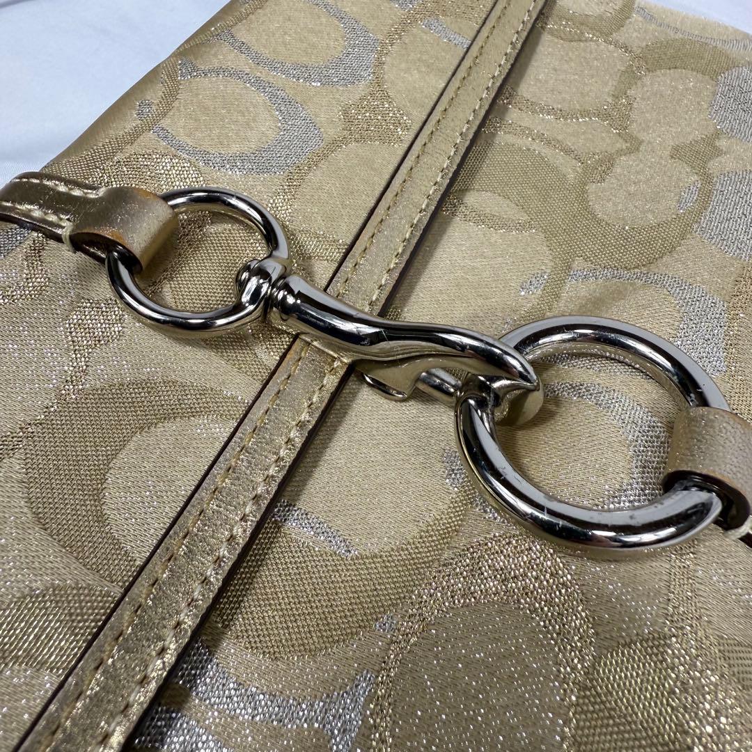 【美品】COACH アクセサリーポーチ ハンドバッグ　フック ゴールド