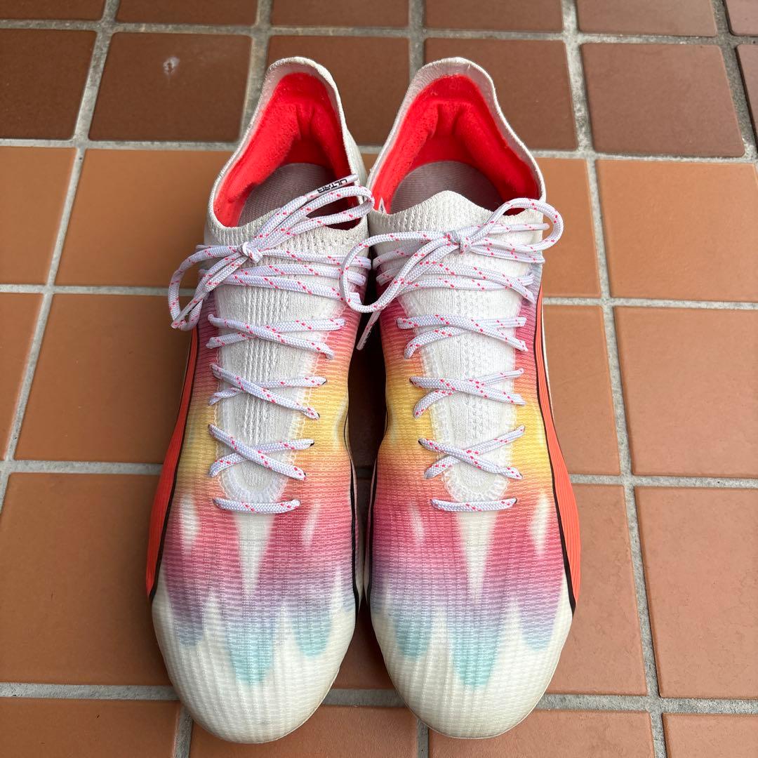 PUMA ULTRA サッカースパイク ホワイト/マルチカラー HG/AG