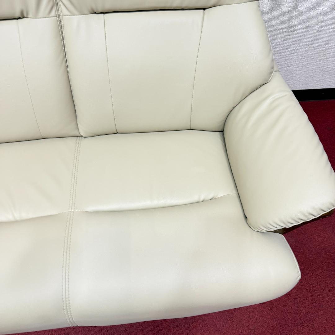 東京23区送料無料　ニトリ 2人用ソファ 革張りソファ　コウティNシールド