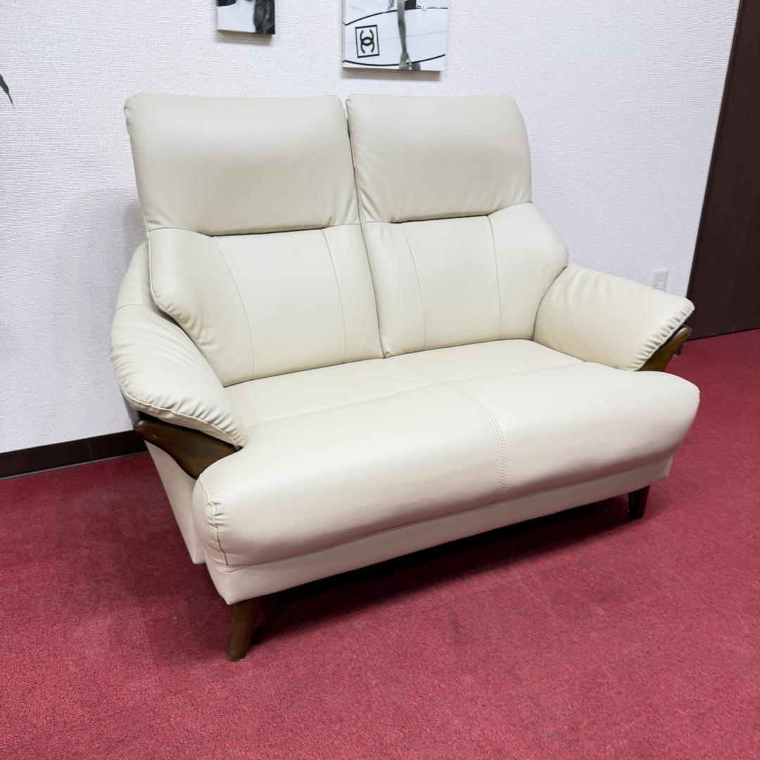 東京23区送料無料　ニトリ 2人用ソファ 革張りソファ　コウティNシールド