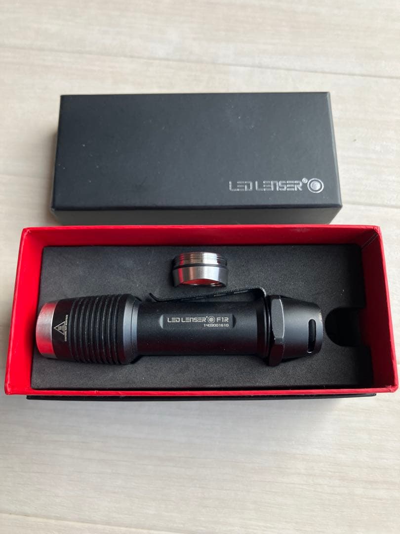 LED LENSER F1R 1000ルーメン