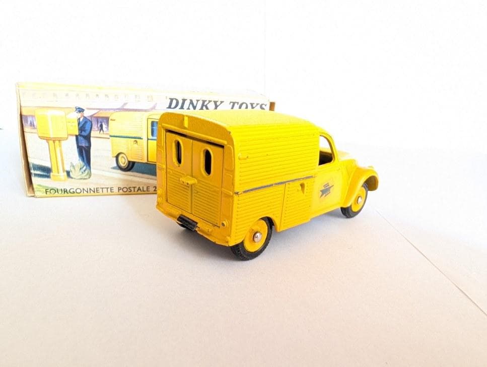 仏Dinky ビンテージ　シトロエン2 CV 郵便車　オリジナルNo:560