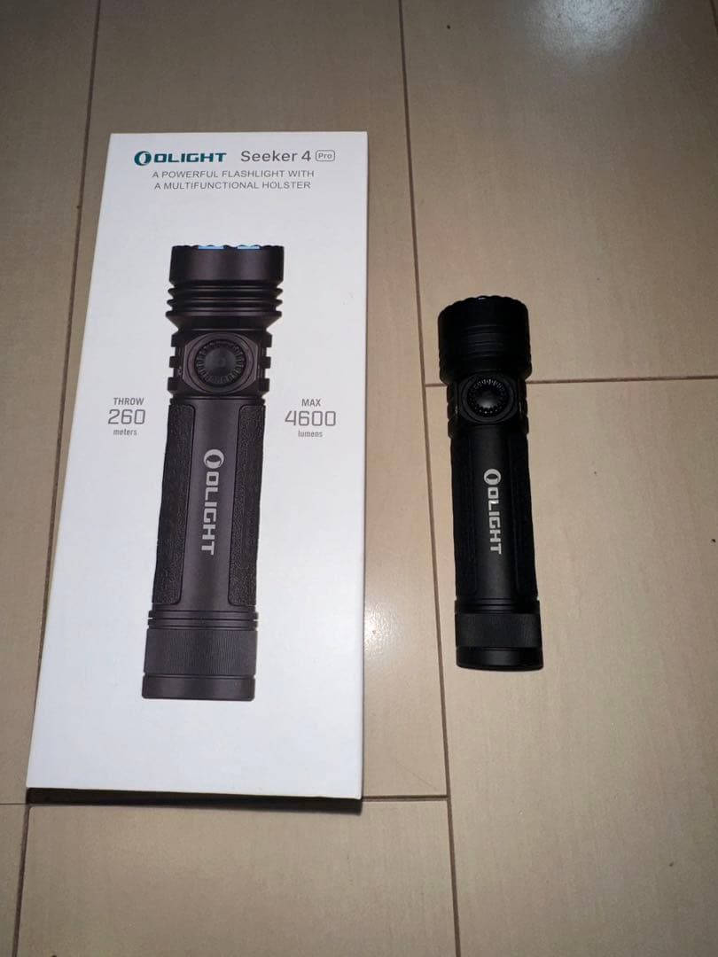 ライト・ランタン OLIGHT Seeker 4 Pro