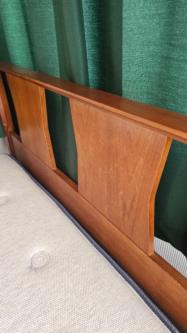 ACME Furniture　BROOKS BED(ブルックスベッド)