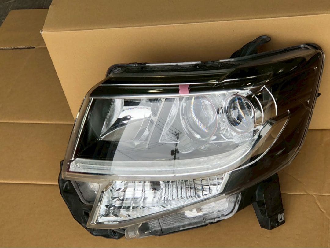 【美品】ダイハツ タント LA600S カスタムRS