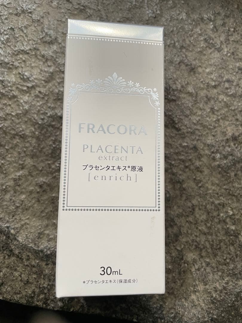 ☆シーラ☆ FRACORA PLACENTA