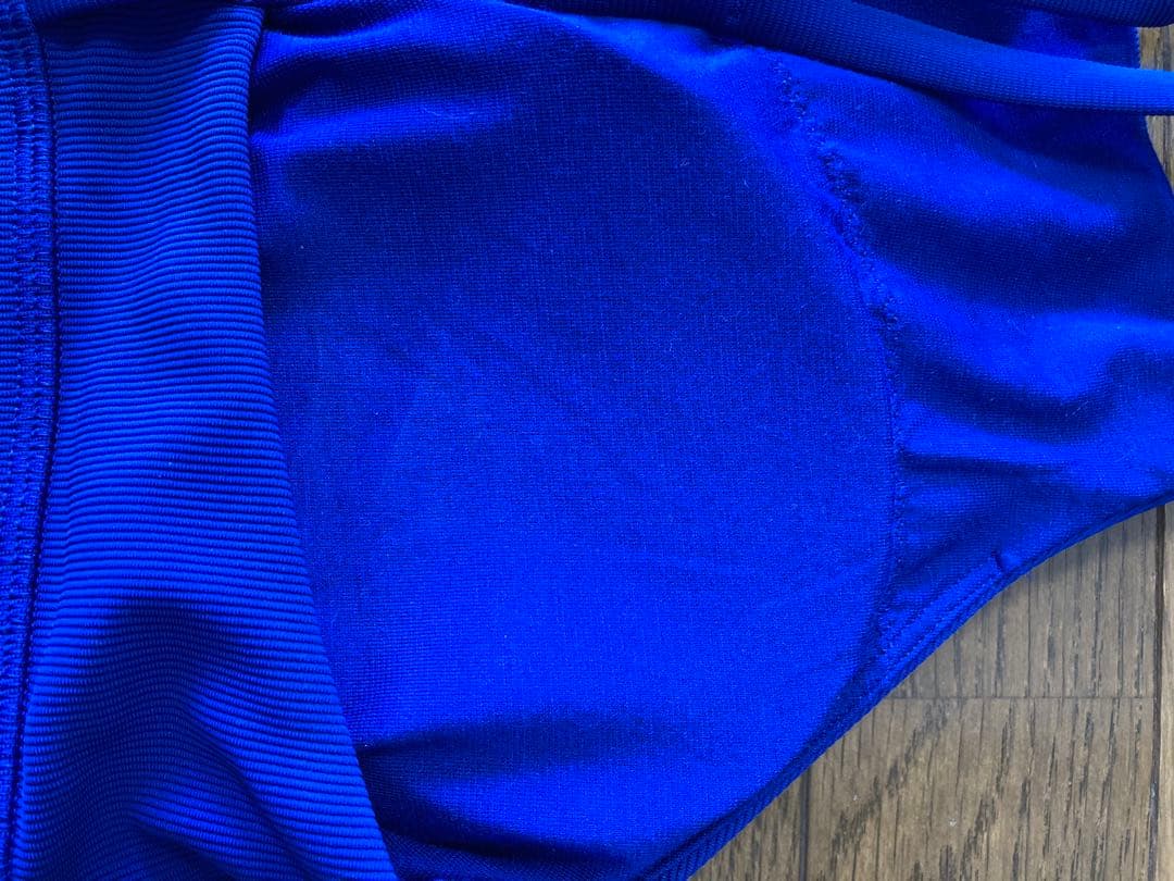 【希少カラー】lululemon 青 ハイネック スポーツブラ