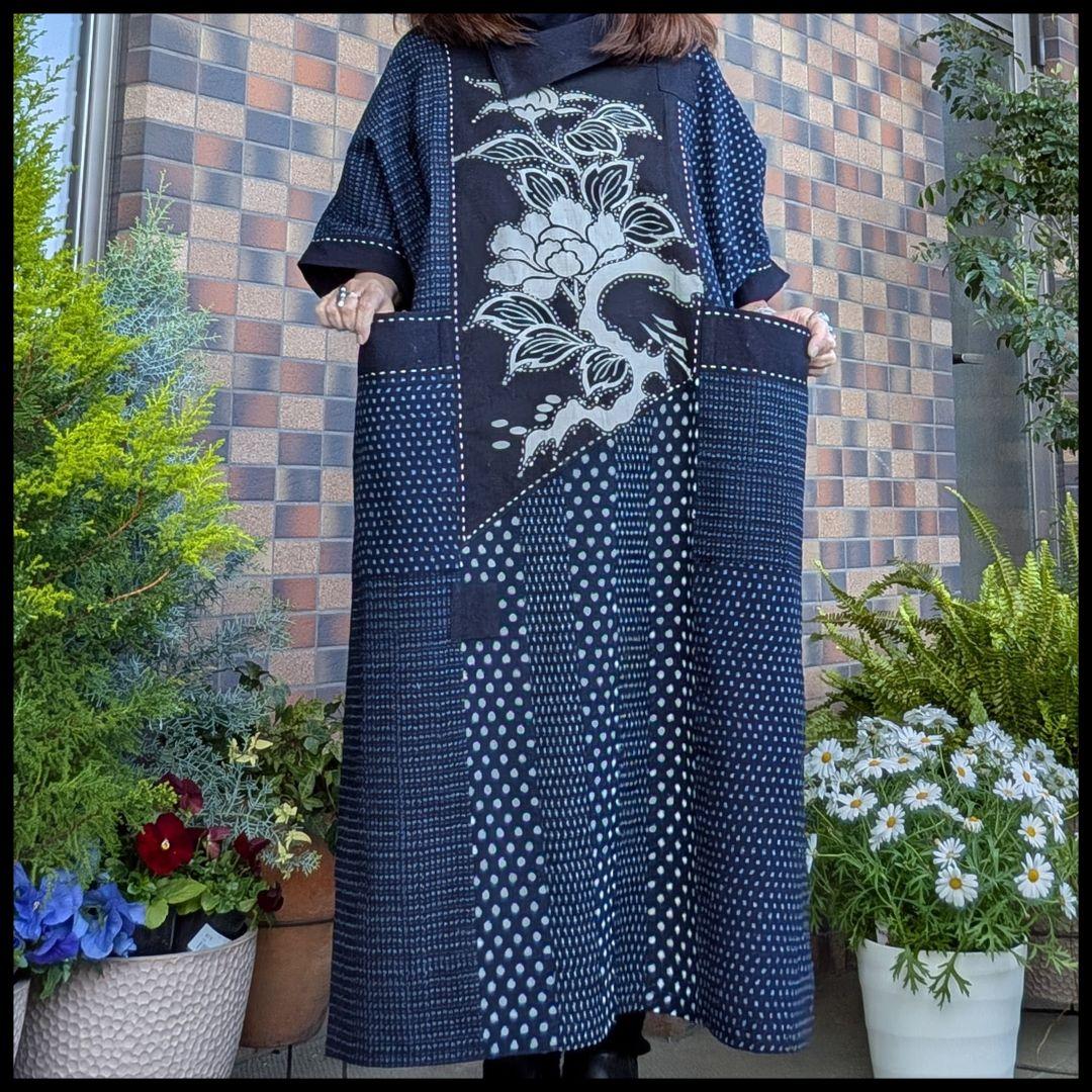 藍染牡丹柄♥古布リメイクワンピース　藍染古布合わせゆったりサイズ