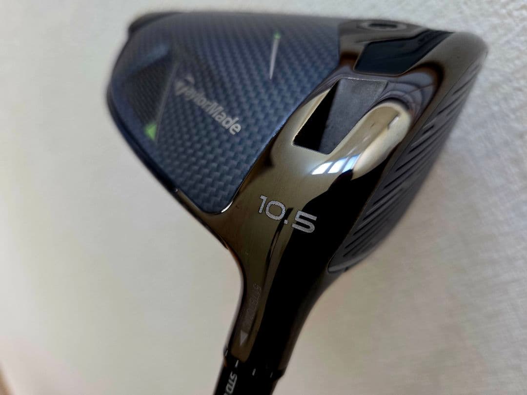 美品初心者用 TaylorMadeQi35ドライバー 10.5 ATOMS5R
